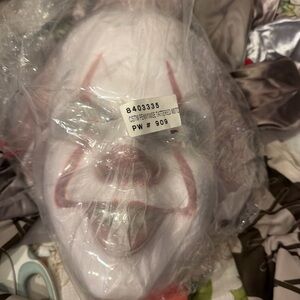 Pennywise adult standard costume with mask